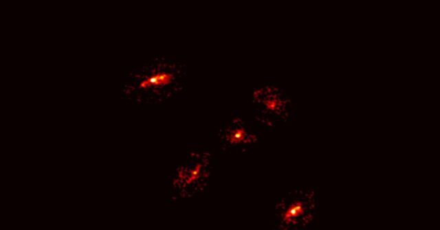 ALMA-Einstein-Cross-v2-1536x1389.jpg