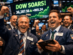 US Stocks Rally as Inflation Expectations Ease and Tech Stabilizes