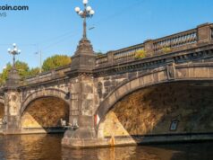 Lombard Launches Bitcoin Smart Accounts Linking Custody to DeFi