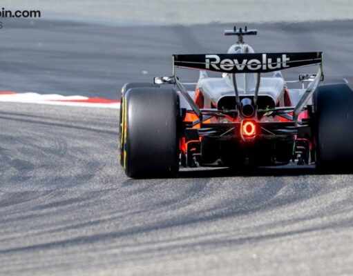 Revolut Launches Full UK Banking Services After Securing Regulatory Approval